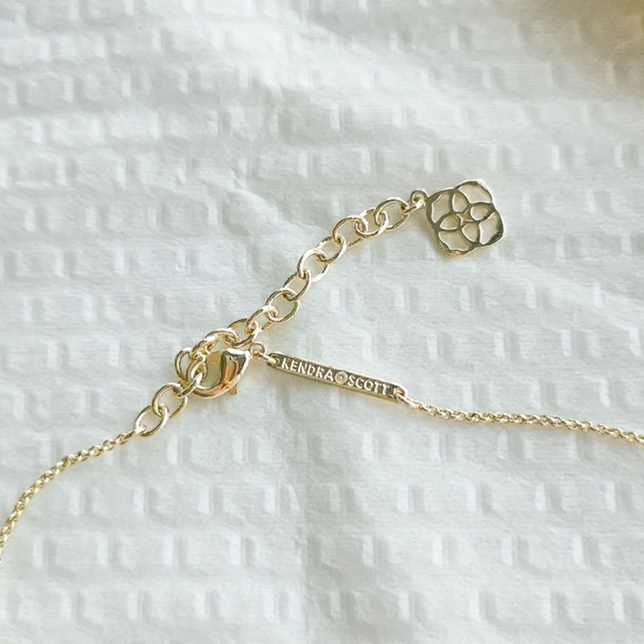 New Gold Kendra Scott Davie Dichroic Glass Necklace - Picture 4 of 4